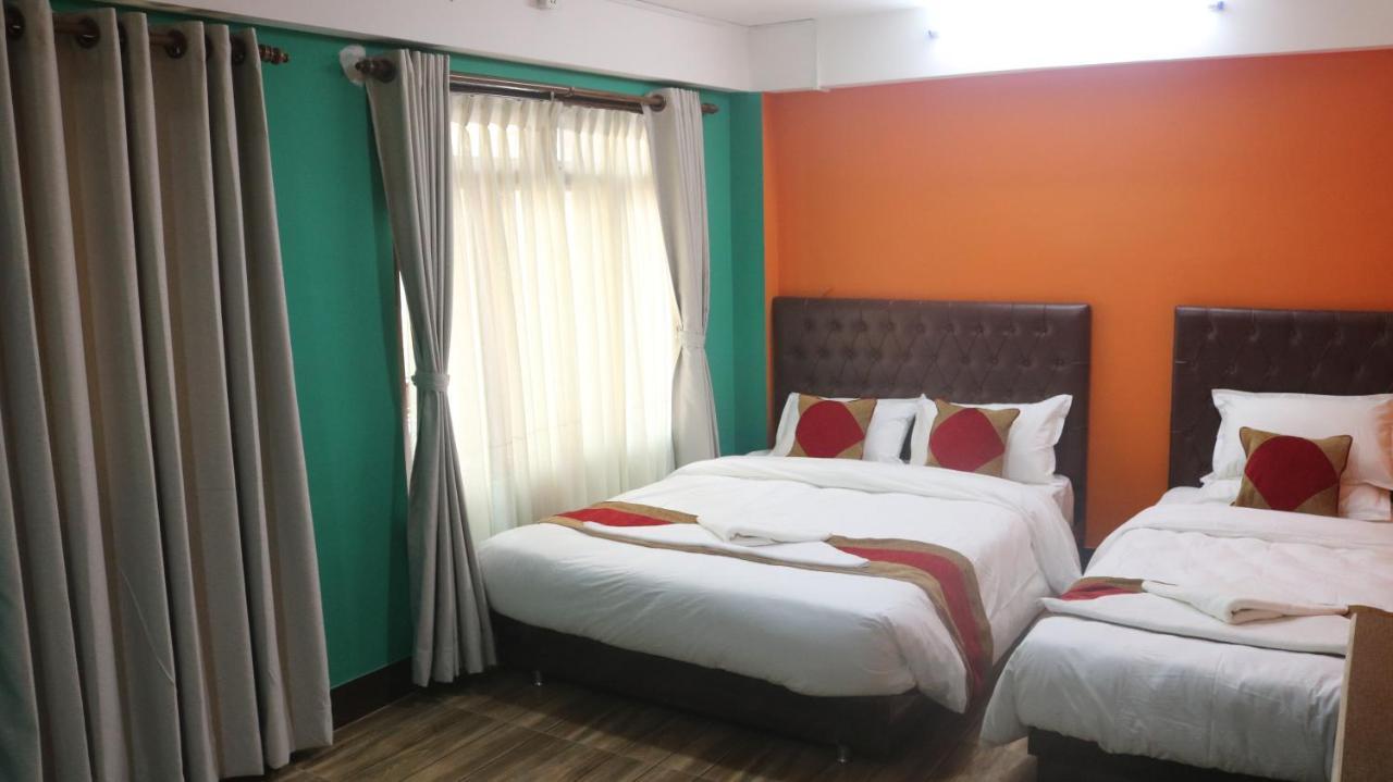 Nepalaya Home Hostel Катманду Екстер'єр фото