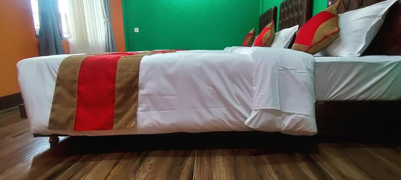 Nepalaya Home Hostel Катманду Екстер'єр фото