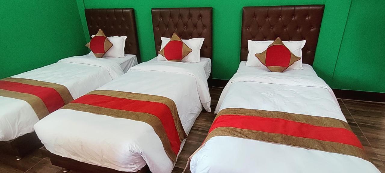 Nepalaya Home Hostel Катманду Екстер'єр фото