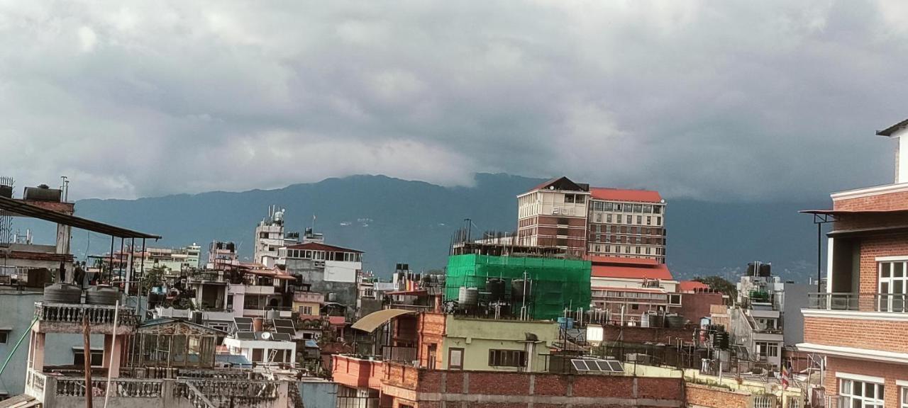 Nepalaya Home Hostel Катманду Екстер'єр фото